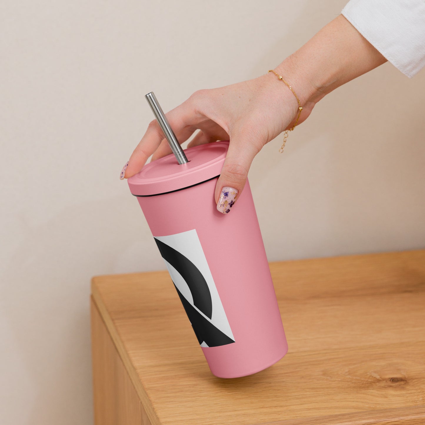 Insulated tumbler with a straw